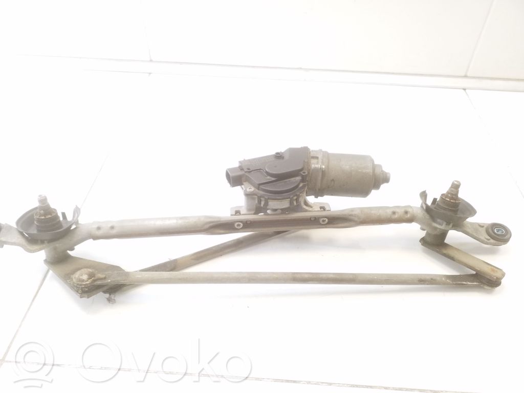 Mazda CX-5 Front wiper linkage and motor 