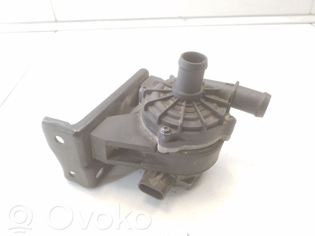 Maxus Euniq 6 Pompa wody