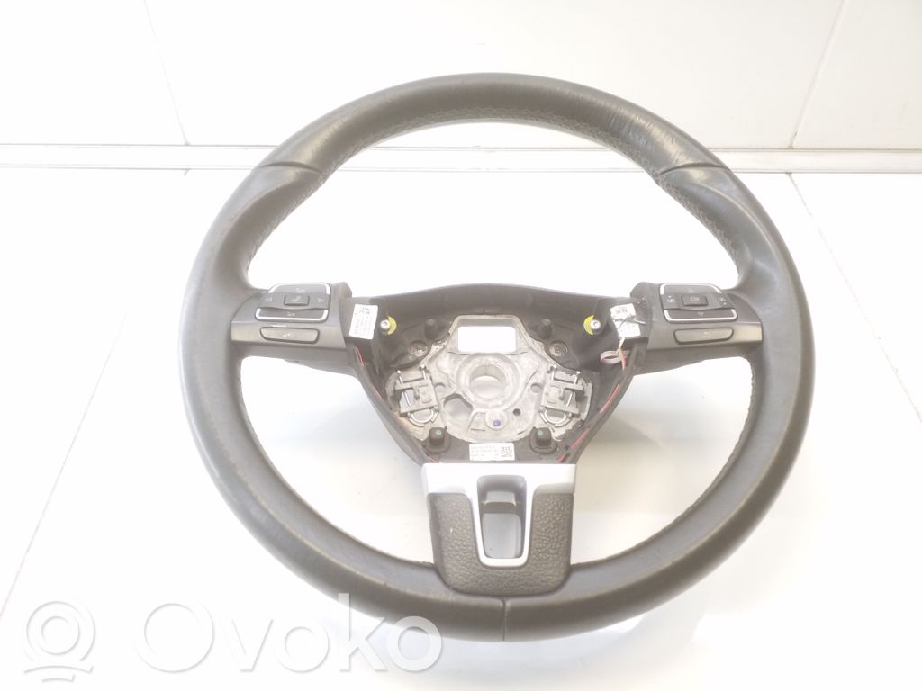 Volkswagen PASSAT B7 Ohjauspyörä 