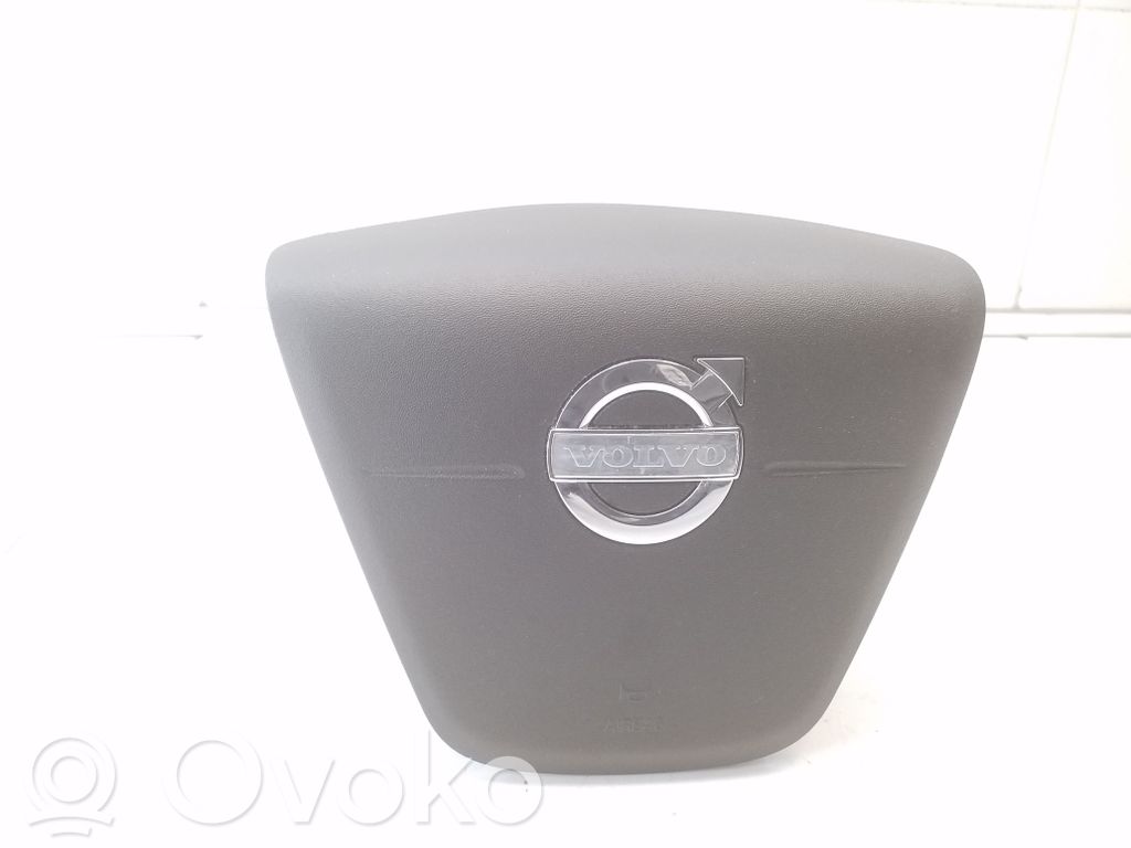 Volvo V40 Vairo oro pagalvė 