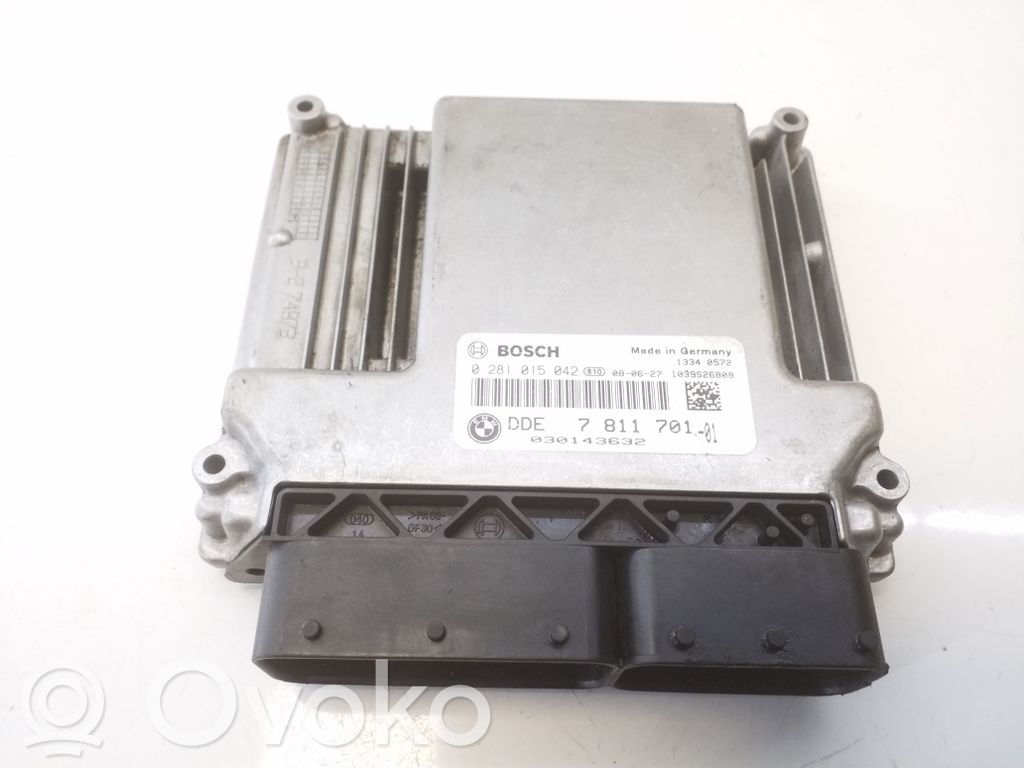 BMW 1 E81 E87 Engine control unit/module 