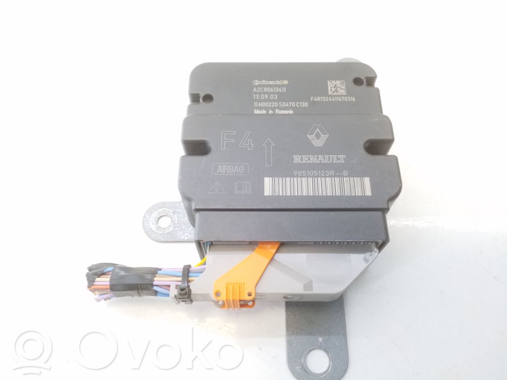 Renault Captur Airbag control unit/module 