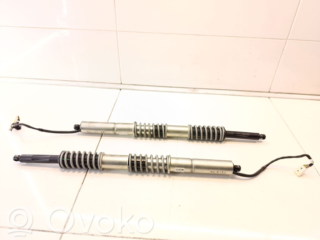 BMW 5 F10 F11 Tailgate/trunk strut/damper 