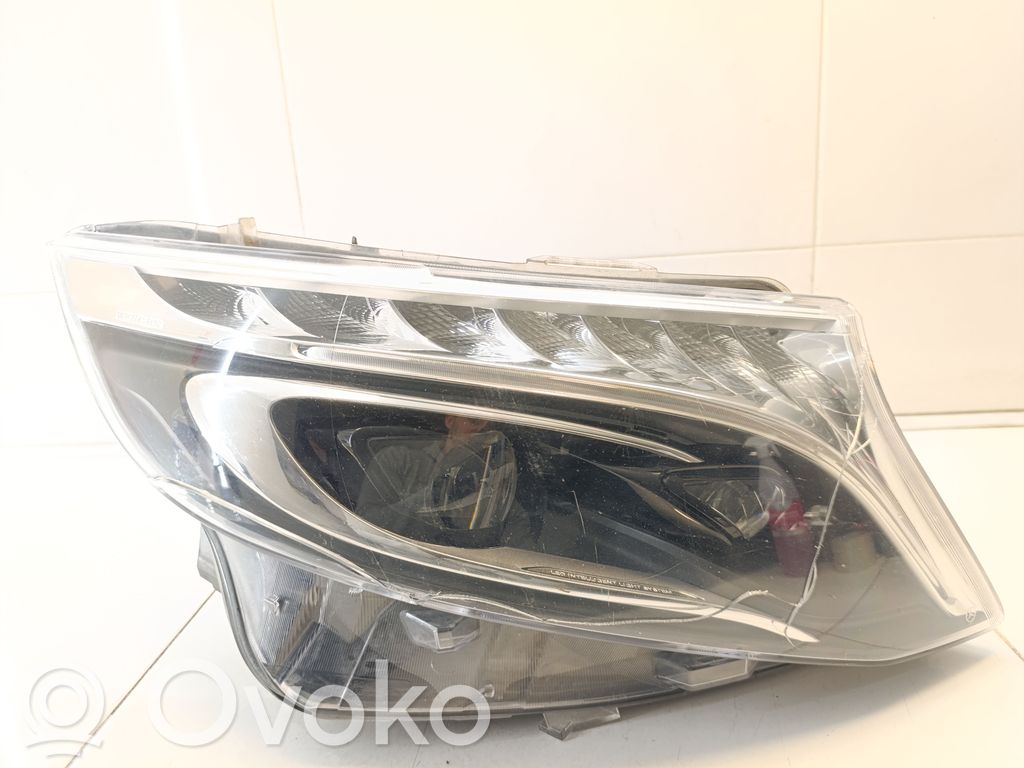 Mercedes-Benz V Class W447 Phare frontale 