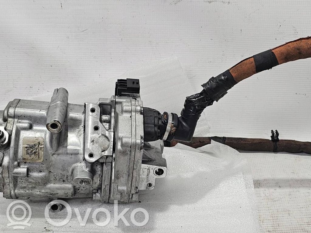 Renault Clio V Air conditioning (A/C) compressor (pump) 