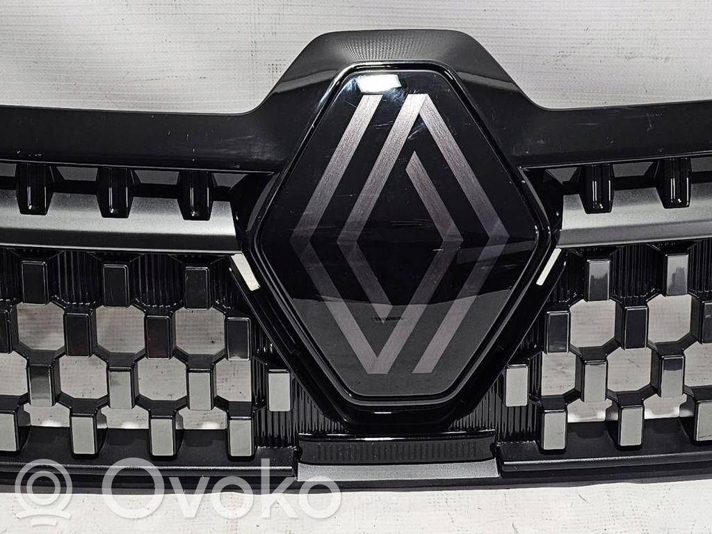 Renault Austral Front bumper upper radiator grill 