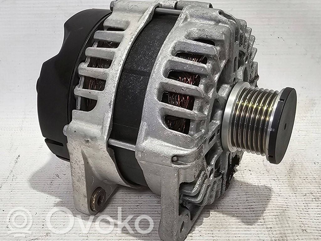 Renault Master III Alternador 