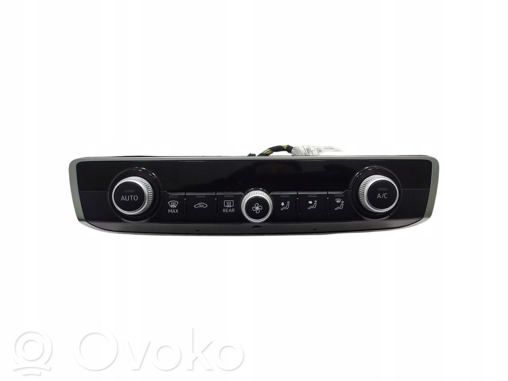 Audi A1 Climate control unit 