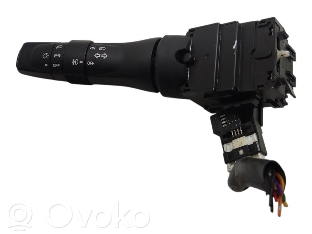Isuzu D-Max Light switch 
