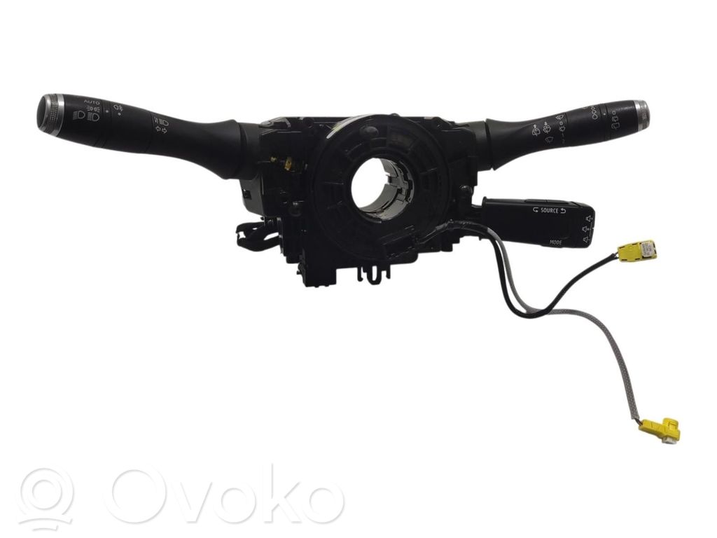 Renault Captur II Headlight wiper switch 