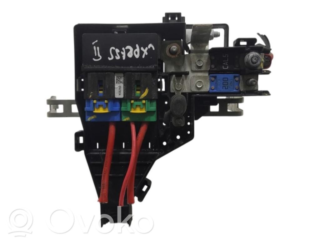 Renault Express Battery relay fuse 
