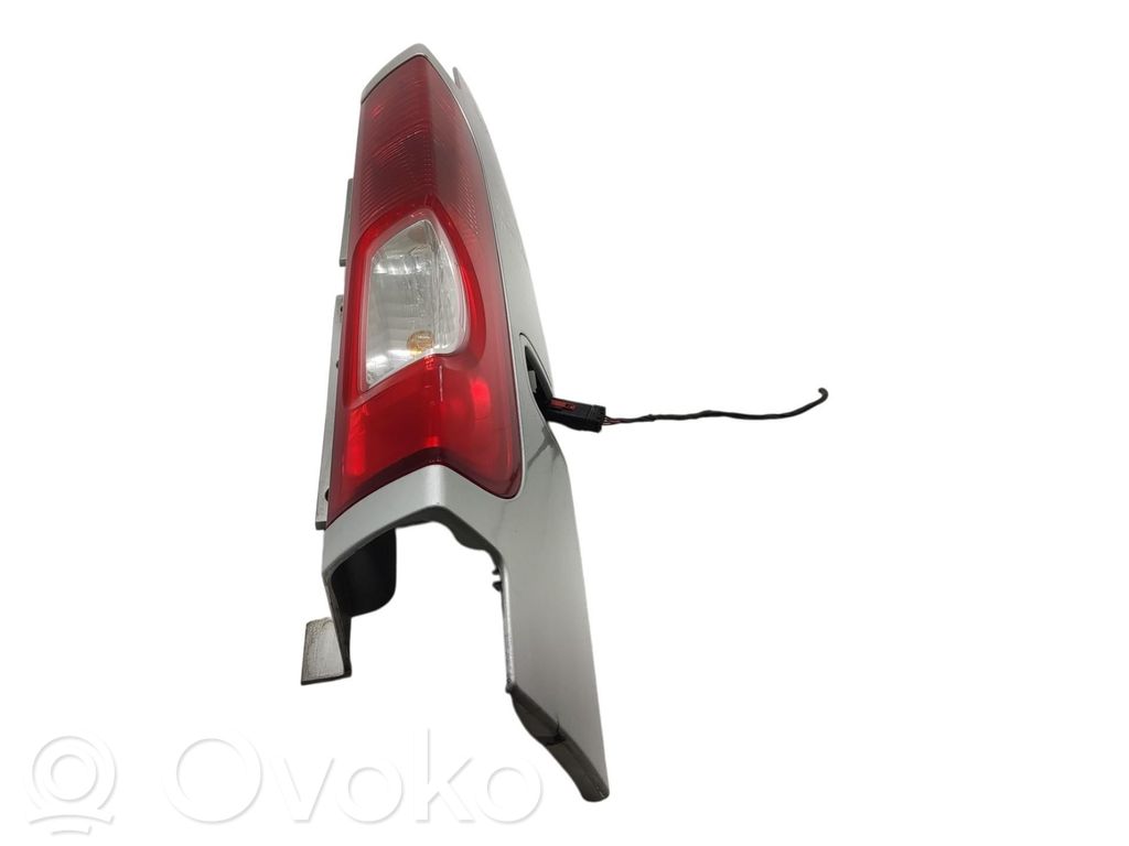 Opel Vivaro Lampă spate în caroserie 