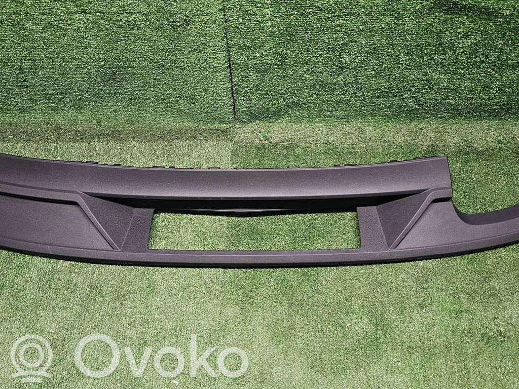 Audi A3 S3 8V Moldura inferior del parachoques trasero 