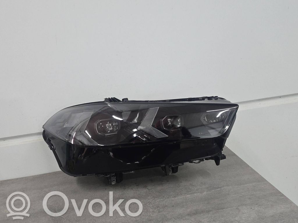 BMW X6 G06 Faro/fanale 
