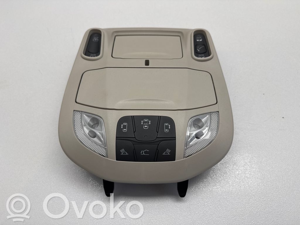 Chrysler Pacifica Front seat light 