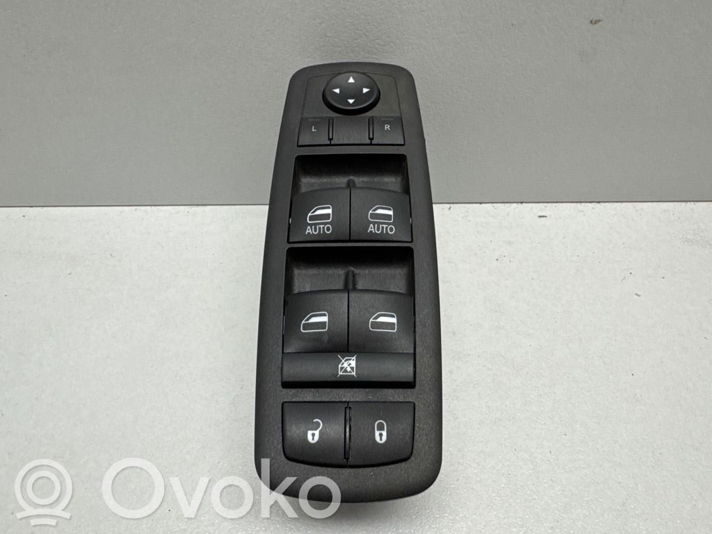 Chrysler Pacifica Przyciski szyb 