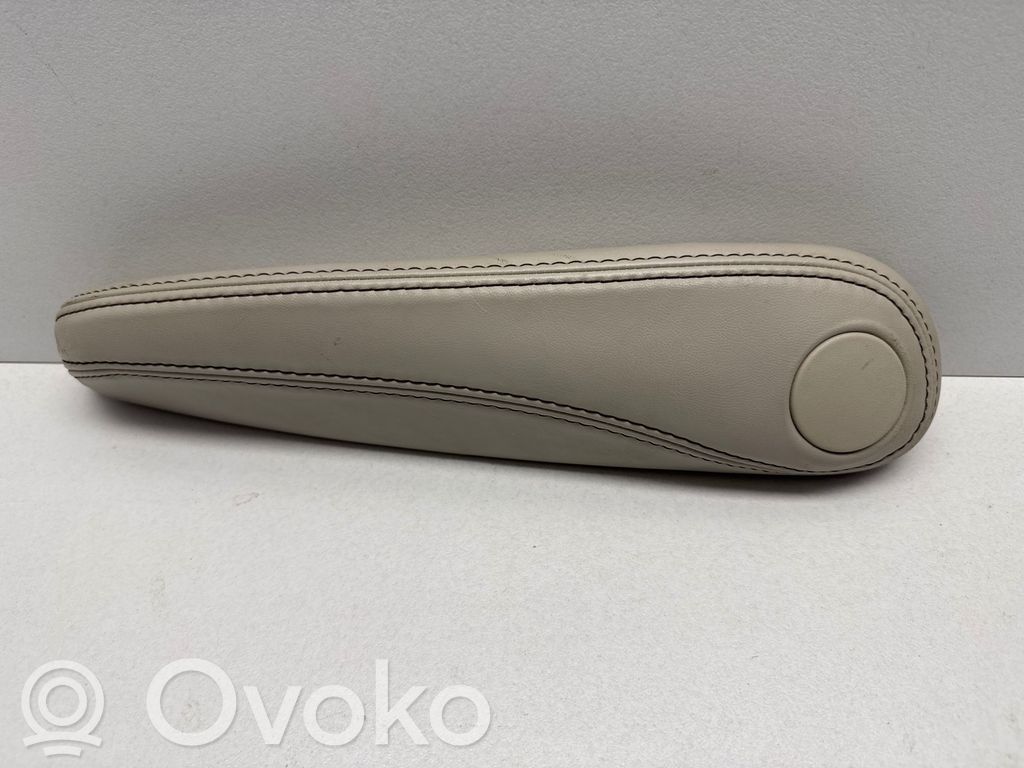 Chrysler Pacifica Aizmugurējā sēdekļa roku balsts 