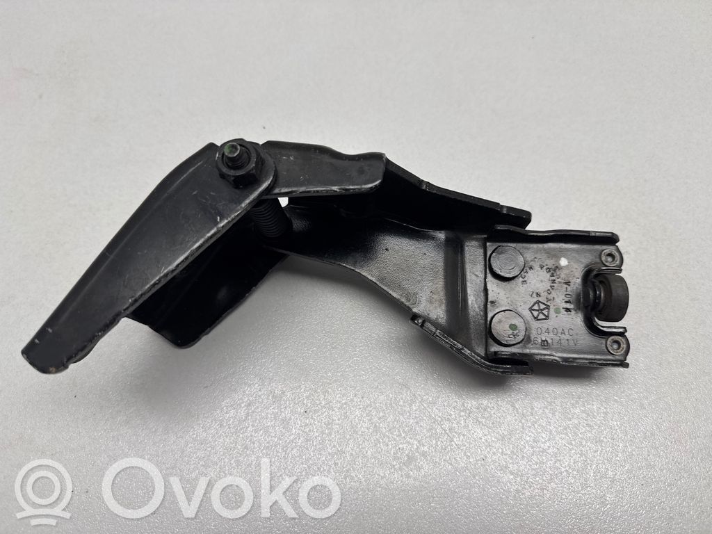 Chrysler Pacifica Sliding door upper roller guide/hinge 