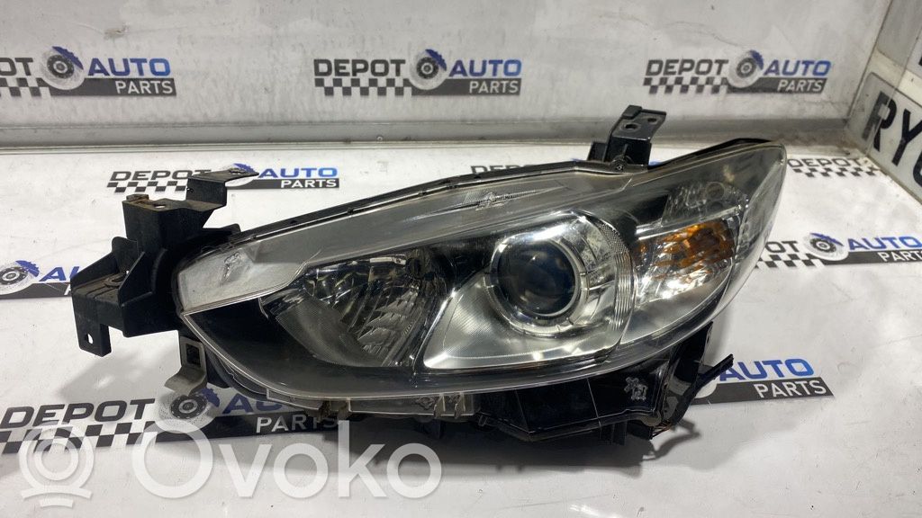 Etu-/Ajovalo   SKYACTIV