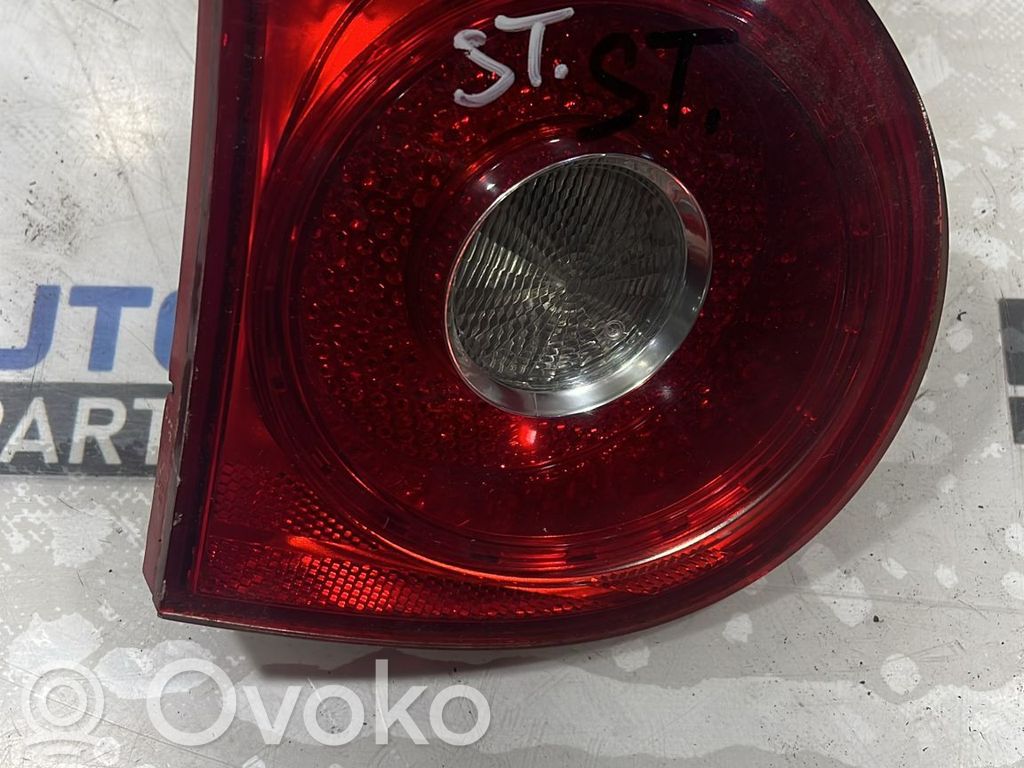 Volkswagen Golf V Tailgate rear/tail lights 