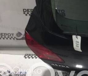 Opel Astra J Lampy tylnej klapy bagażnika 