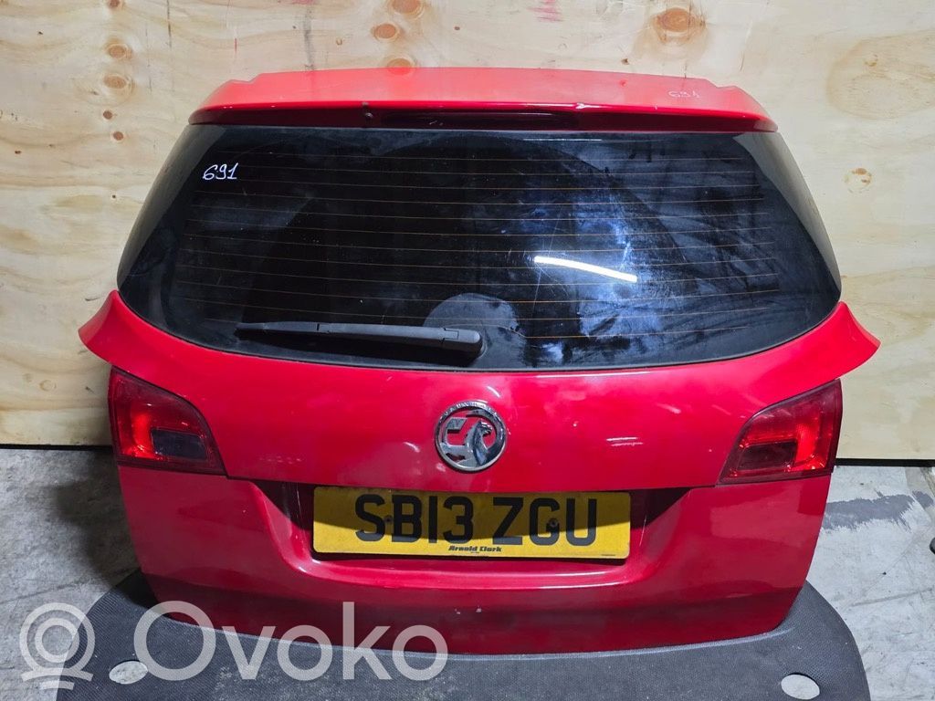 Opel Astra J Tailgate rear/tail lights 