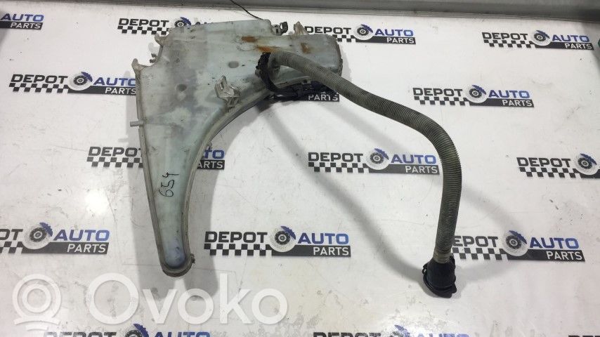 BMW 1 E81 E87 Windshield washer fluid reservoir/tank 