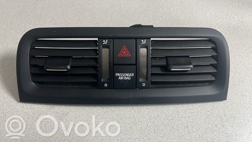 Skoda Fabia Mk2 (5J) Hazard warning light relay 