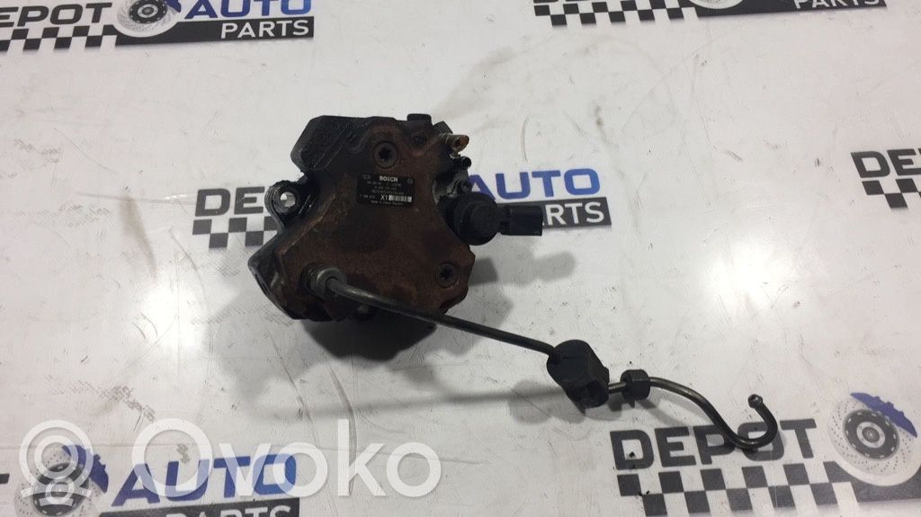BMW 1 E81 E87 Fuel injection high pressure pump 