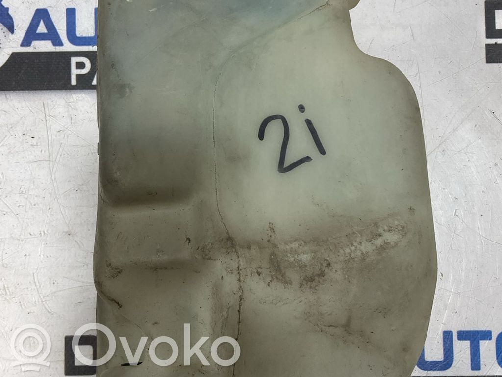 Volkswagen Bora Windshield washer fluid reservoir/tank 