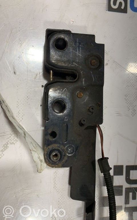 Volkswagen Jetta V Engine bonnet/hood lock/catch 