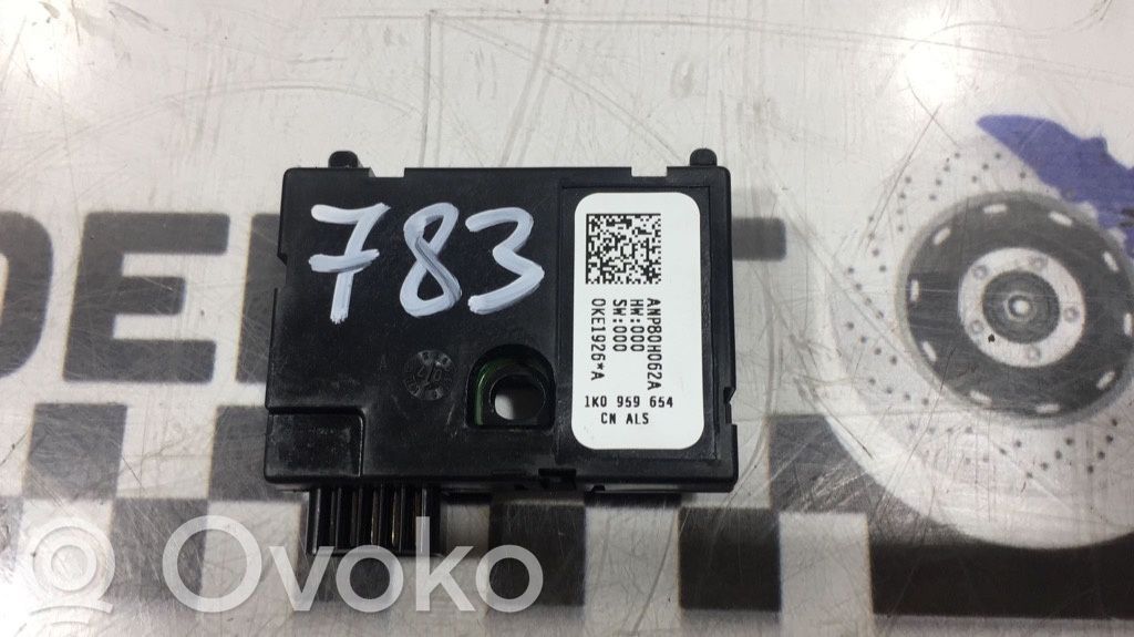 Volkswagen Golf V Steering angle sensor 