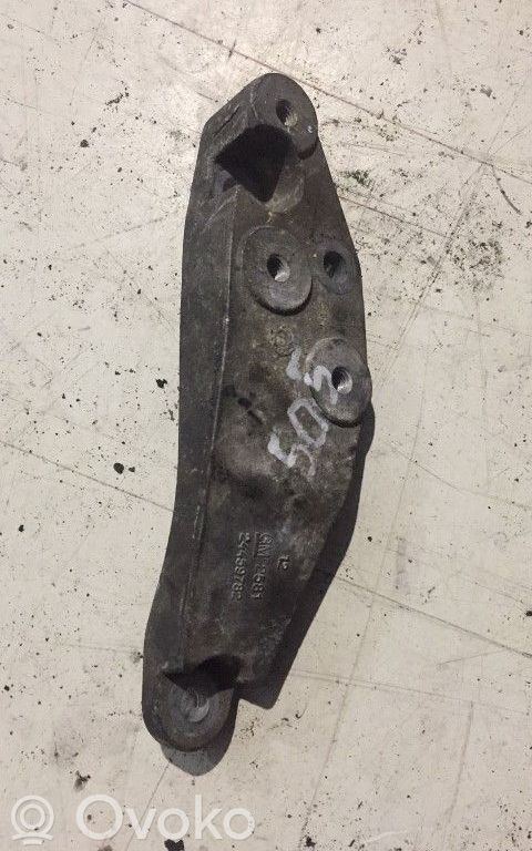 Engine mounting bracket   24459782,A17DTJ