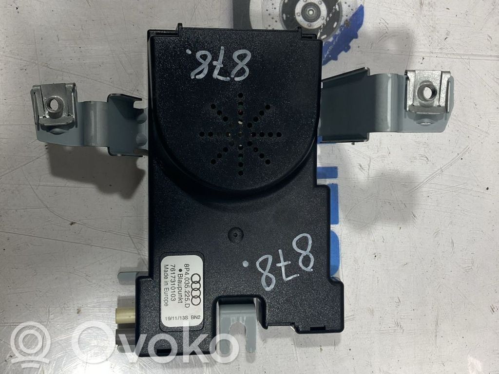 Audi A3 S3 A3 Sportback 8P Aerial antenna amplifier 