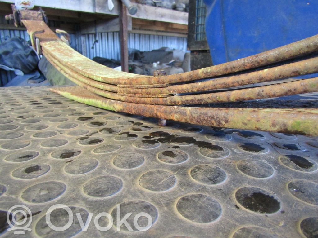 Takalehtijousi   51800371B