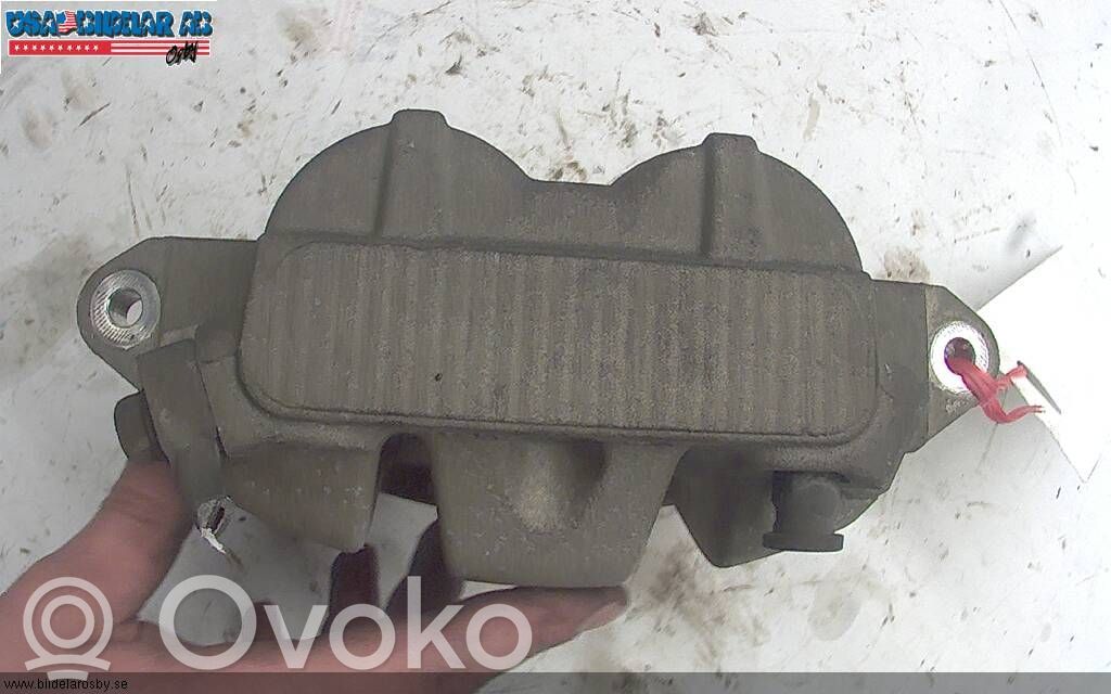 Ford Mustang V Передний суппорт 