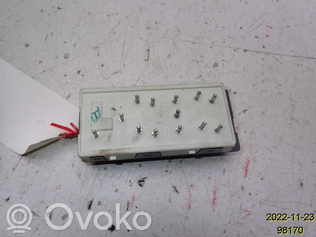 Elektrisko logu slēdzis