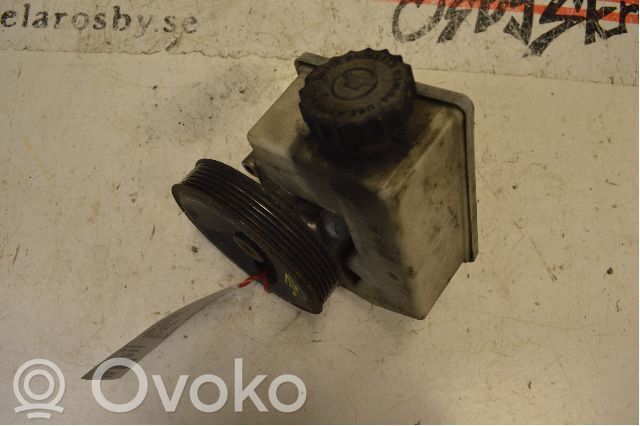 Jeep Cherokee Ohjaustehostimen pumppu 