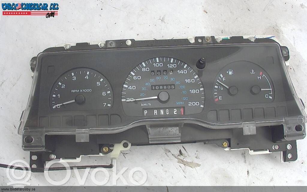 Ford Windstar Speedometer (instrument cluster) 