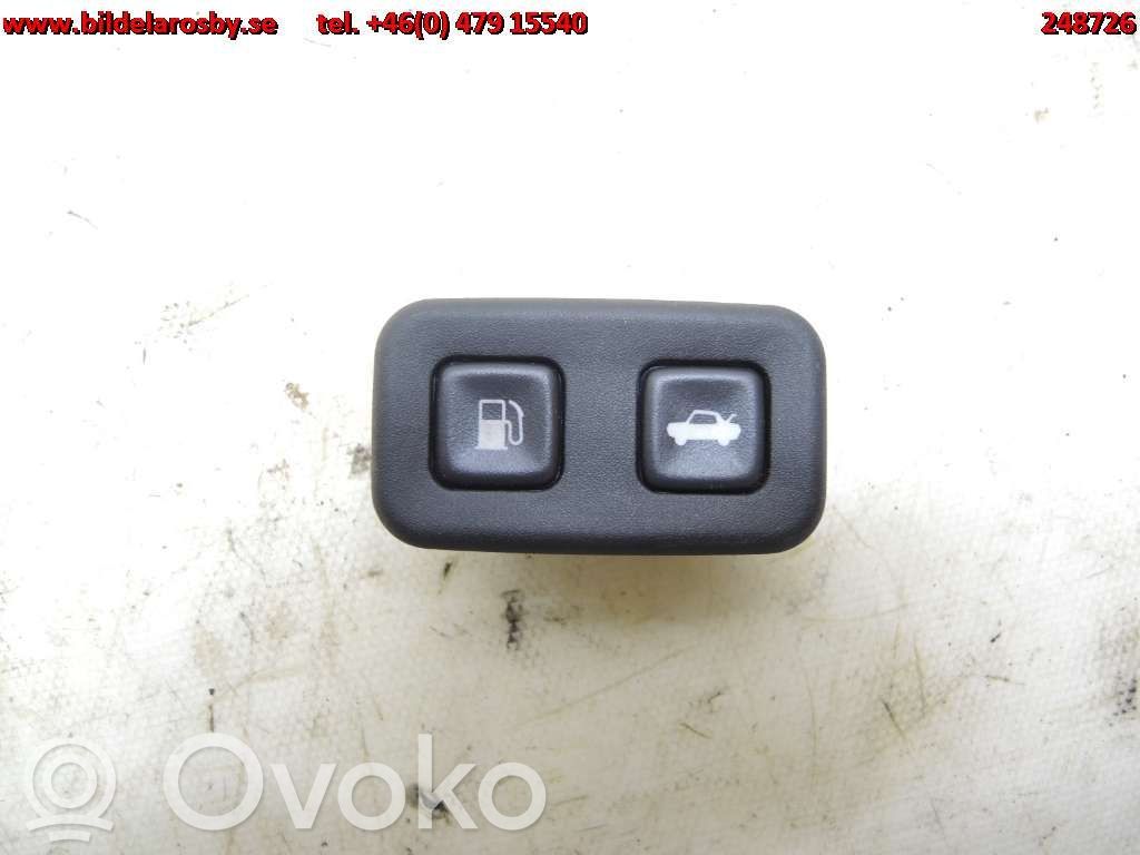 Tailgate/boot open switch button   10359728