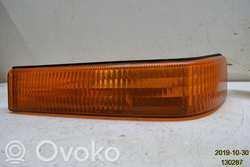 Front indicator light   11600883L