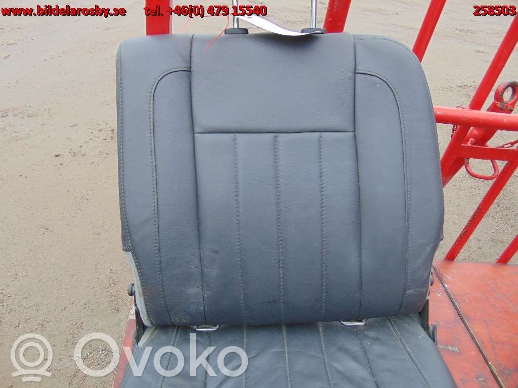 Rear seat