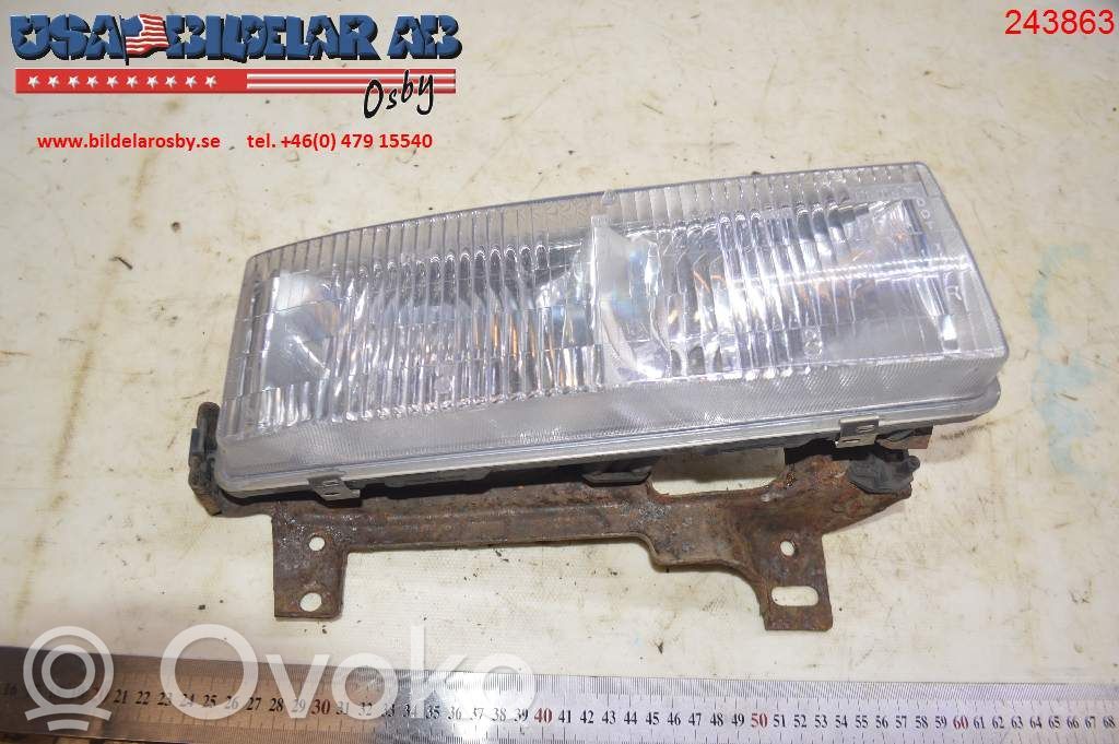 Chevrolet Express Priekinis žibintas 
