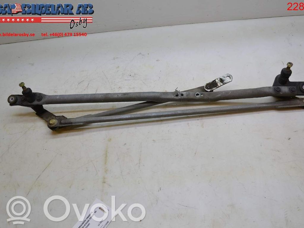 Chevrolet Silverado Front wiper linkage 