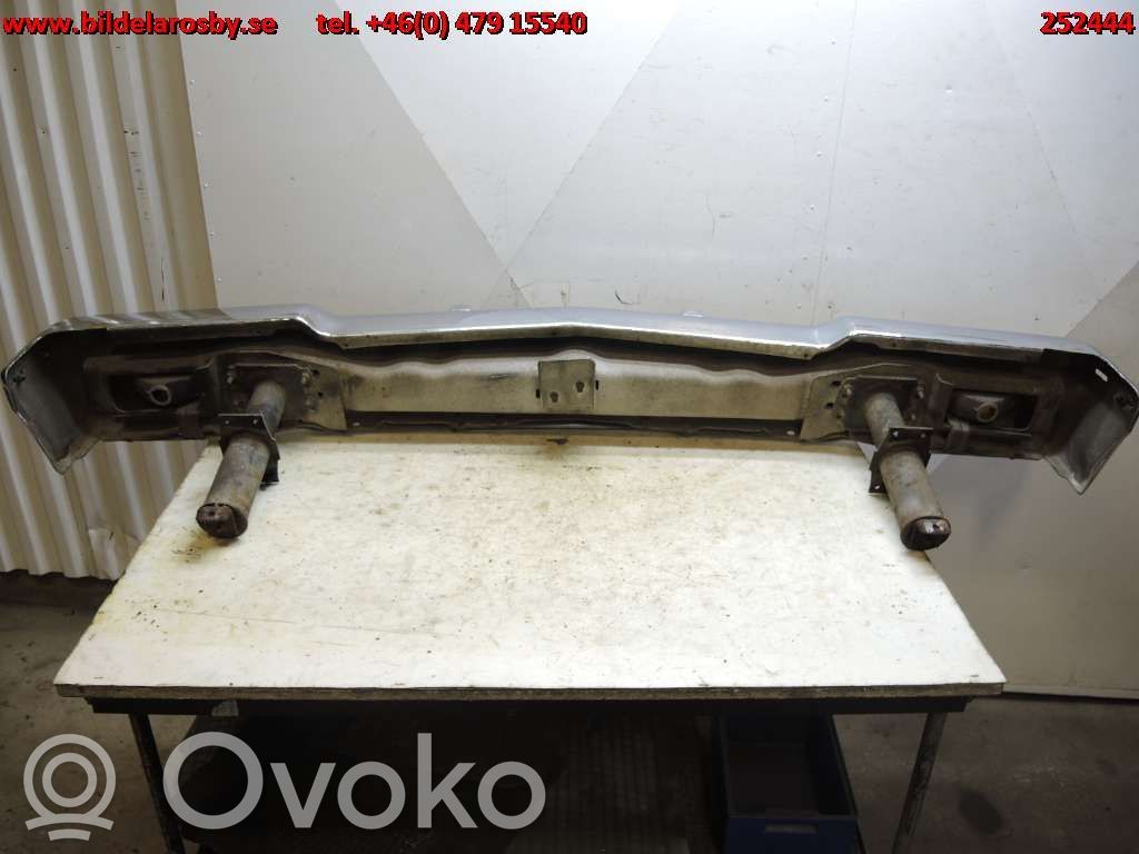 Priekinis bamperis   10500862A