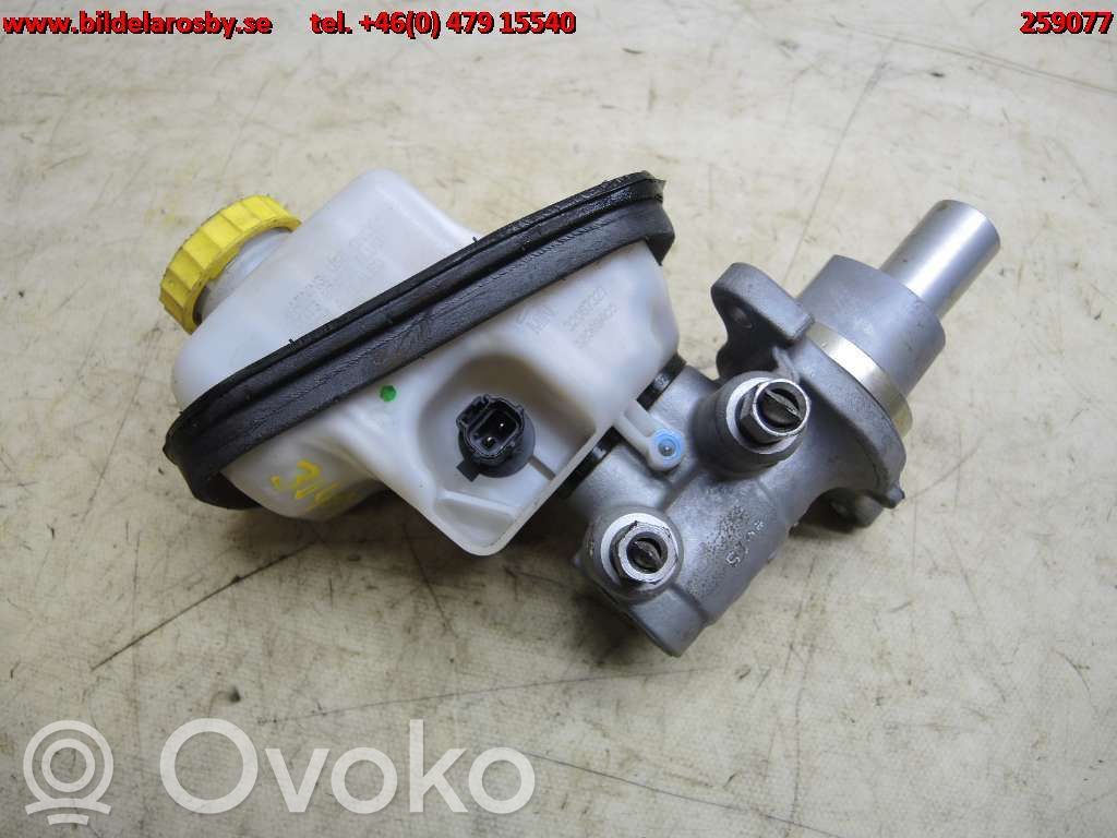 Chrysler 300 - 300C Master brake cylinder 