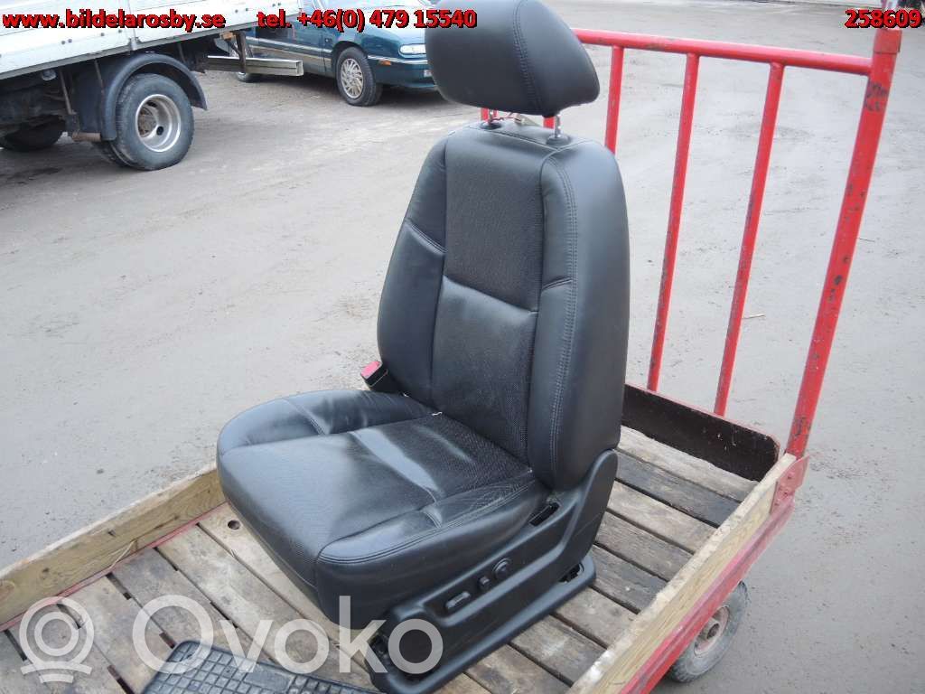 Asiento delantero del conductor   20200485L