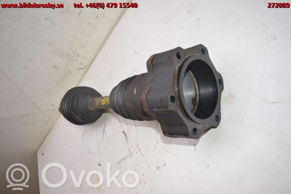 Chevrolet Silverado Front driveshaft 