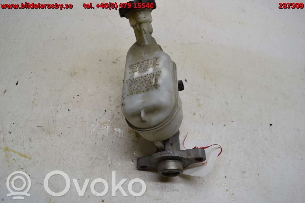 Master brake cylinder   54101264