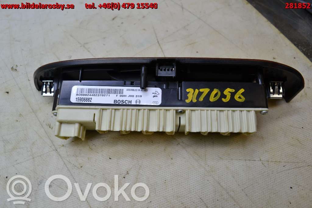 Chevrolet Suburban Electric window control switch 